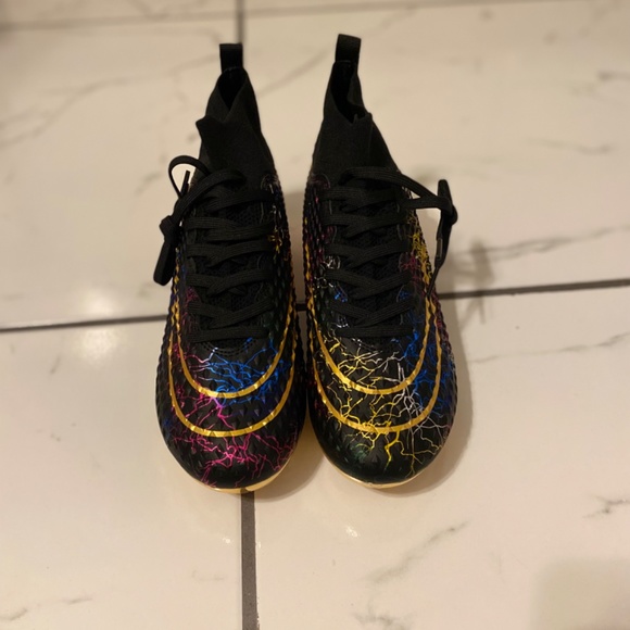 Football cleats - Picture 3 of 5